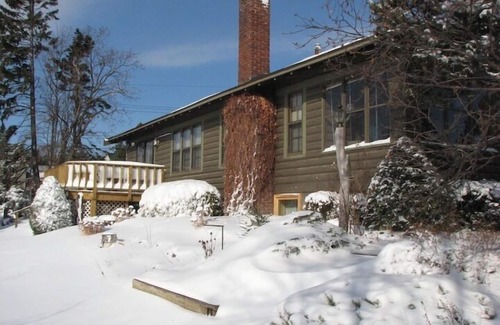 Grand Marais Casa | Stones Throw Cottage con vistas a Grand Marais puerto en el Lago Superior