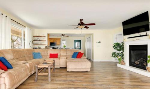 Town of Essex Casa | Stones Throw Cottage Oxley