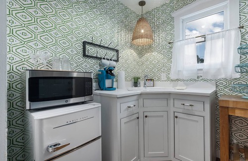 Stonewall Casa | Stonewall Bungalow 2 - Sleeps 2