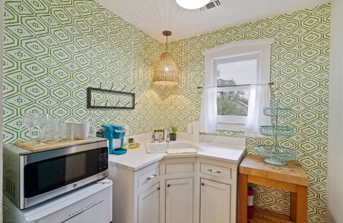 Stonewall Casa | Stonewall Bungalow 2 - Sleeps 2