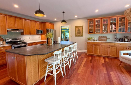 Lexington Casa | Stonewall Escape - Downtown Lexington