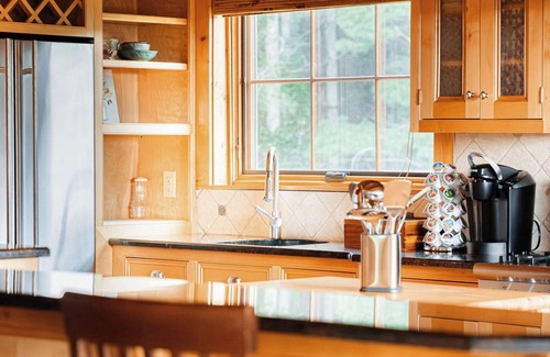 Meadows Of Dan Cabina | Stunning Turnip Patch Cabin - Huge Deck with Polly Furniture and Hot Tub