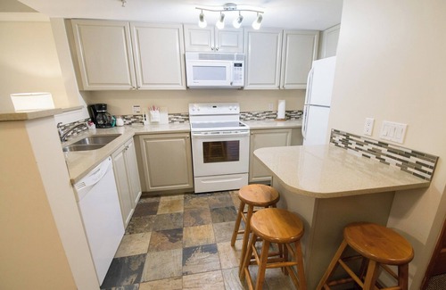 Village North Condominio | Stoney Creek Lagoons condo featuring a quiet setting with a convenient Whistler Village location.