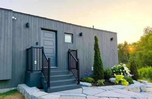 North Kawartha Casa | Stoney Lake Cottage with Private Dock by Leavetown Vacations