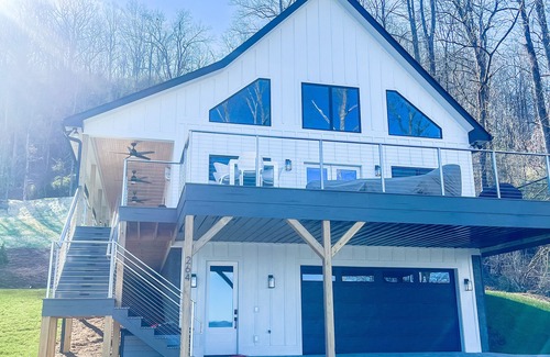 Balfour Casa | Stoney Mountain View’s One