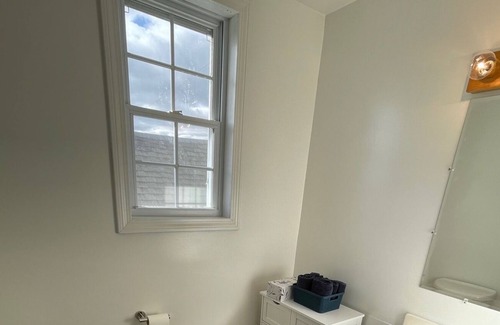 Westerly Casa | Stonington CT - 2 minute walk to Downtown Westerly