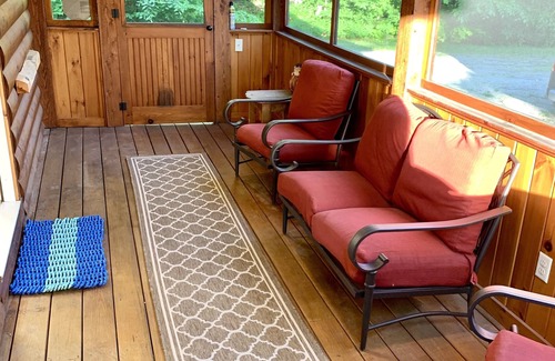 Bethel Chalet De Esquí | STOP! Hot tub, deck w/Sunday River Mountain Views