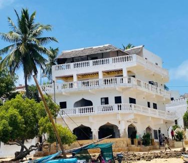 Lamu Casa | Stopover Guest House and Restaurant