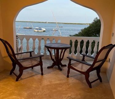 Lamu Casa | Stopover Guest House and Restaurant