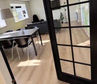 Vester Hjermitslev Apartamento | Stor lejlighed tæt på Saltum