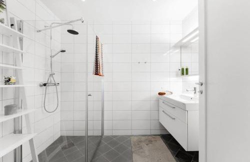 Arna Apartamento | Stor og moderne leilighet i Indre Arna Bergen GRATIS PARKERING!