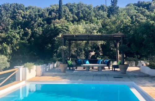 Askos Villa | Storeali