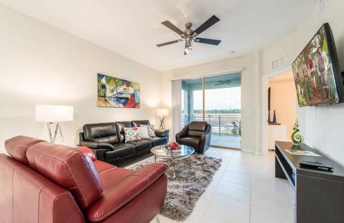 Kissimmee Apartamento | Storey Lake Resort 32 - Hosted by Top Villas