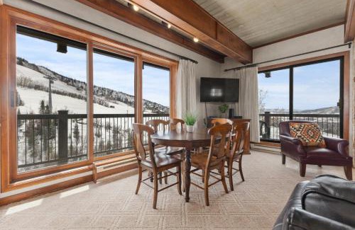 Steamboat Springs Casa | Storm Meadows Club A-219, Corner Unit, Amazing Panoramic Views, Ski In Ski Out, Club Amenities
