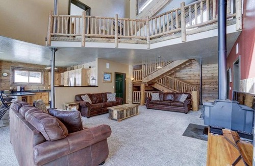 Dolores Cabina | Storm Peak Lodge and Ranch at Wildcat Canyon 45 Private Acres