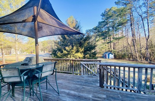 Tuckahoe Casa | Storybook Cape Cod Cottage - Family & Pet Friendly