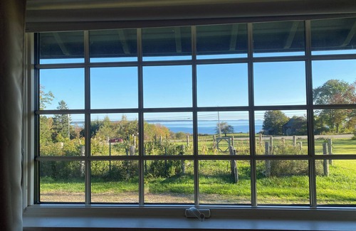 Lincolnville Cabaña | Storybook cottage with a picturesque view of the penobscot bay