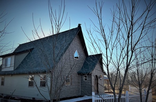 Lyons Cabaña | Storybook House - A Fairy Tale Themed Cottage