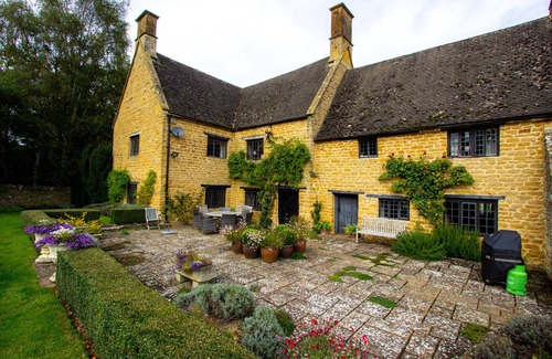 Whichford Casa | Stourton Manor - Cotswolds Manor House Over 4 Acres