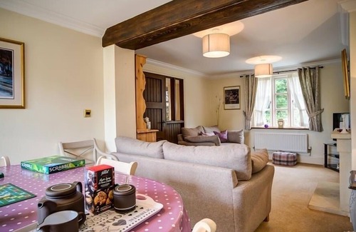 Stow-on-the-Wold Cabaña | CASA DE PISCINA, ideal para familias en Stow-on-The-Wold, Ref 988649