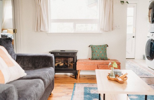 Port Angeles Casa | Strait Blue Cottage, pet-friendly, walk downtown, private fenced yard!