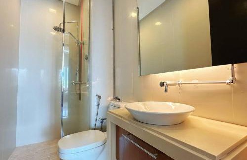 Seri Tanjung Pinang Apartamento | Straits Quay Highest Floor PoolView Suite