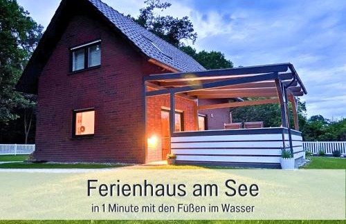 Muritz Casa | Strandhaus Mathea - ruhige Lage direkt am Fleesensee - Parkplatz, Kamin, Sauna - familienfreundlich