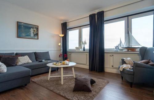 Heiligenhafen Apartamento | Strandhotel-Heiligenhafen-Wohnung-120-Wellenreiter-Typ-II
