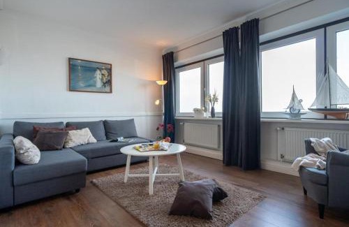 Heiligenhafen Apartamento | Strandhotel-Heiligenhafen-Wohnung-120-Wellenreiter-Typ-II
