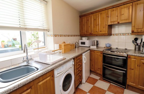 Alnmouth Cabaña | STRANDLINE, pet friendly, country holiday cottage in Alnmouth