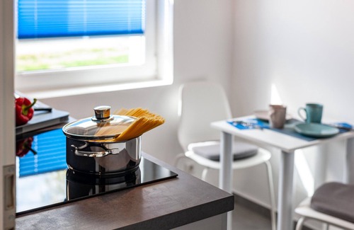 Dierhagen Ost Apartamento | 'Strandnahe Ferienwohnung 1' con terraza privada, jardín privado y Wi-Fi