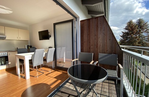 Diedrichshagen Apartamento | Strandnahe Fewo mit Großem Balkon, Kostenlosem Tiefgaragenstellplatz und Netflix