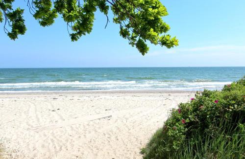Lobbe Apartamento | strandnahe FeWo mit Balkon, gratis Nutzung vom AHOI Erlebnisbad und Sauna in Sellin - Rex Rugia FeWo 28-8