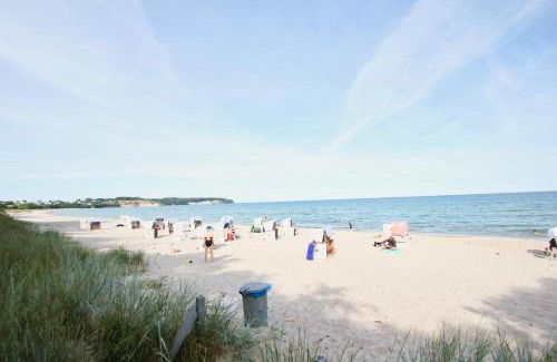 Lobbe Apartamento | strandnahe FeWo mit Terrasse, gratis Nutzung vom AHOI Erlebnisbad und Sauna in Sellin - Rex Rugia FeWo 29-4
