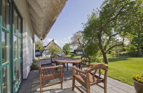 Neuendorf Casa | strandnahe Idylle am Meer, private Badestelle, Strandkorb - Gutshof Ostseeblick