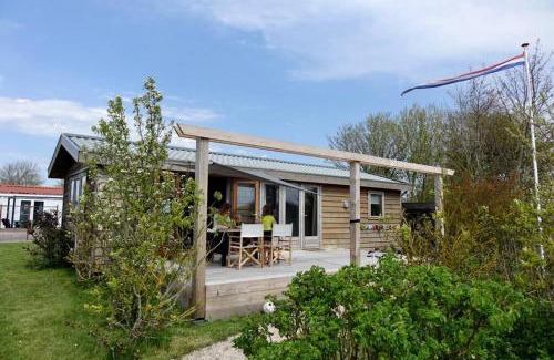Workum Chalet De Esquí | Strandvakantiehuisje!