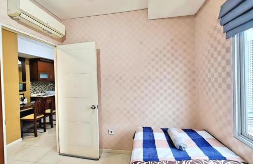 Jakarta Apartamento | Strategic 2BR Thamrin Apt with Pool & Gym by 2ndHome