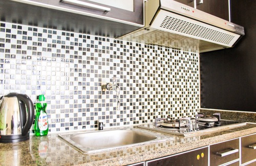 Kelapa Gading Barat Apartamento | Strategic and Comfy 2BR City Home MOI Apartment