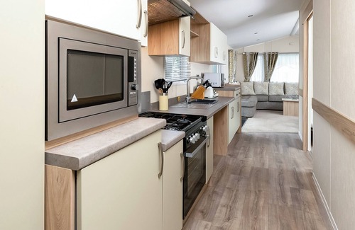 Tiddington Casa | Stratford Caravan WCF (Pet)