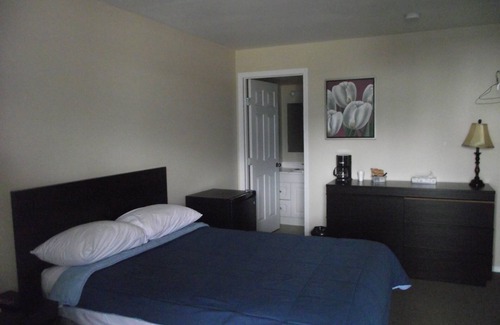 Whitehorse Hotel | Stratford Motel