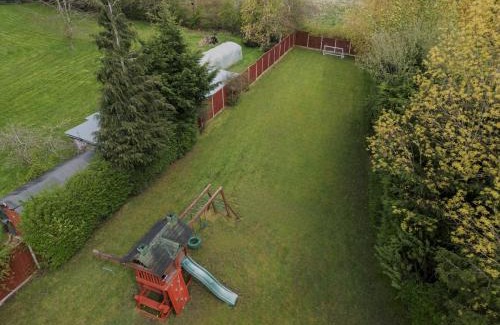 Wixford Casa | Stratford-upon-Avon 4BR Family Mansion on 1 acre with Pool, Gym & BBQ!