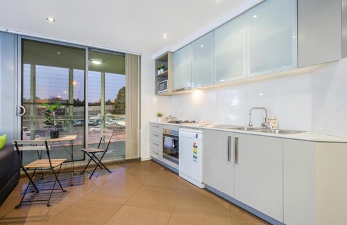Strathfield Apartamento | Strathfield sweet 2Br near Train StationShopping