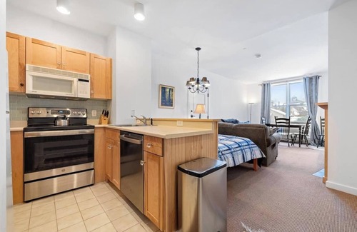 Stratton Mountain Condominio | Stratton Mountain Resort ~ Long Trail House with direct mountain views