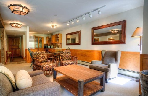 Stratton Mountain Casa | Stratton Mountain Ski en Ski Out Condo, Walk to Village y Ski School