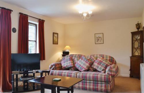 Clows Top Casa | Strawberry Cottage