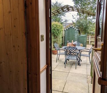 Snettisham Casa | Strawberry Cottage Snettisham close RSPB and Wild Ken Hill - Crabpot Cottages Sheringham