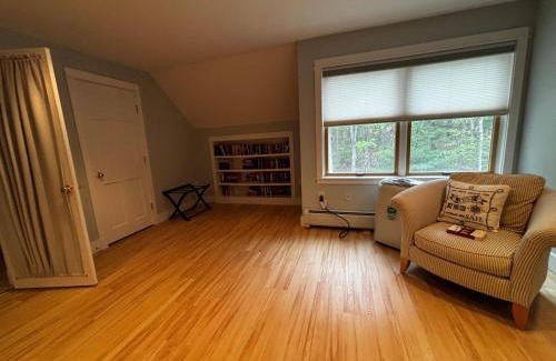 Bar Harbor Casa | Strawberry Hill