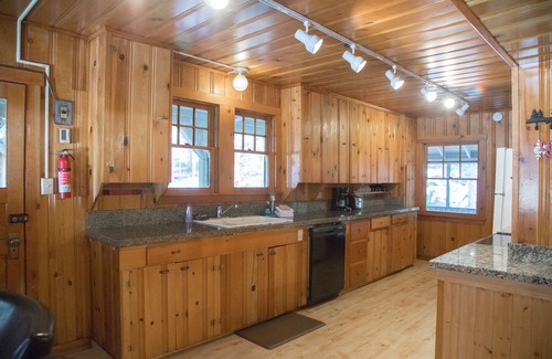 Strawberry Cabina | Fresa, Pinecrest, Dodge Ridge Riverfront Estate! ¡Guauu!