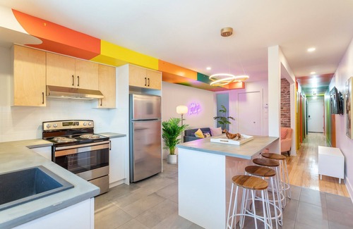 Francois-Perrault Apartamento | Strawberry Stays! Secret to sweet dreams!