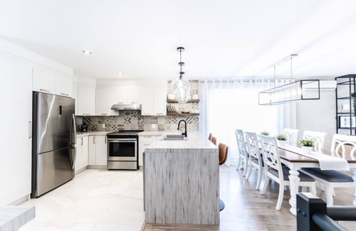 Drummondville Apartamento | Streamlined apartment with 2 free parking spaces.